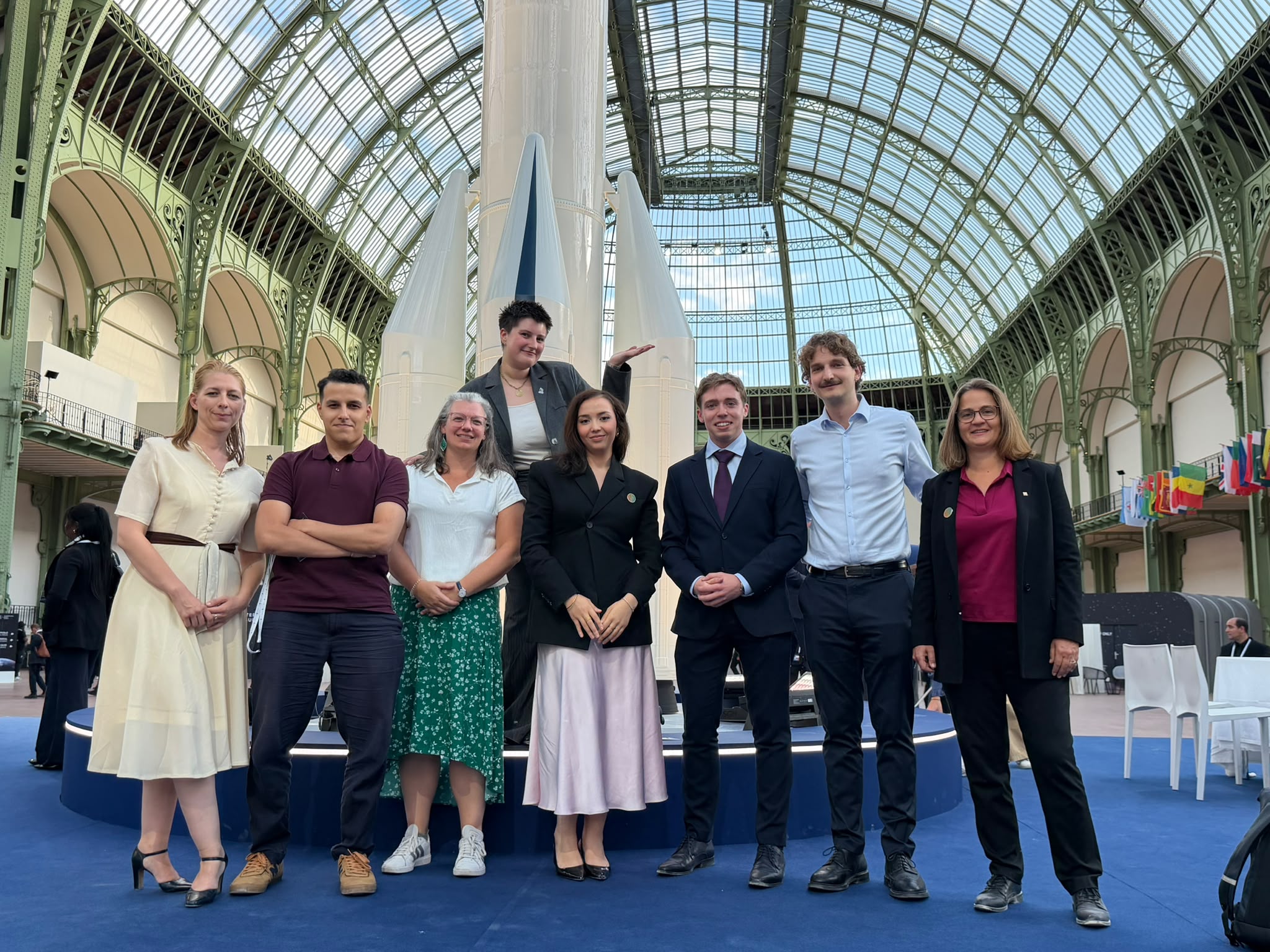 Group photograph at the Grand Palais during the International Space Summit